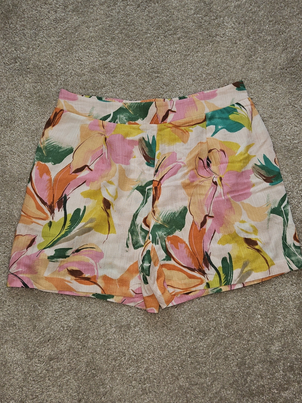 High-Waist Floral Print Women's Shorts in Pink & Multicolor